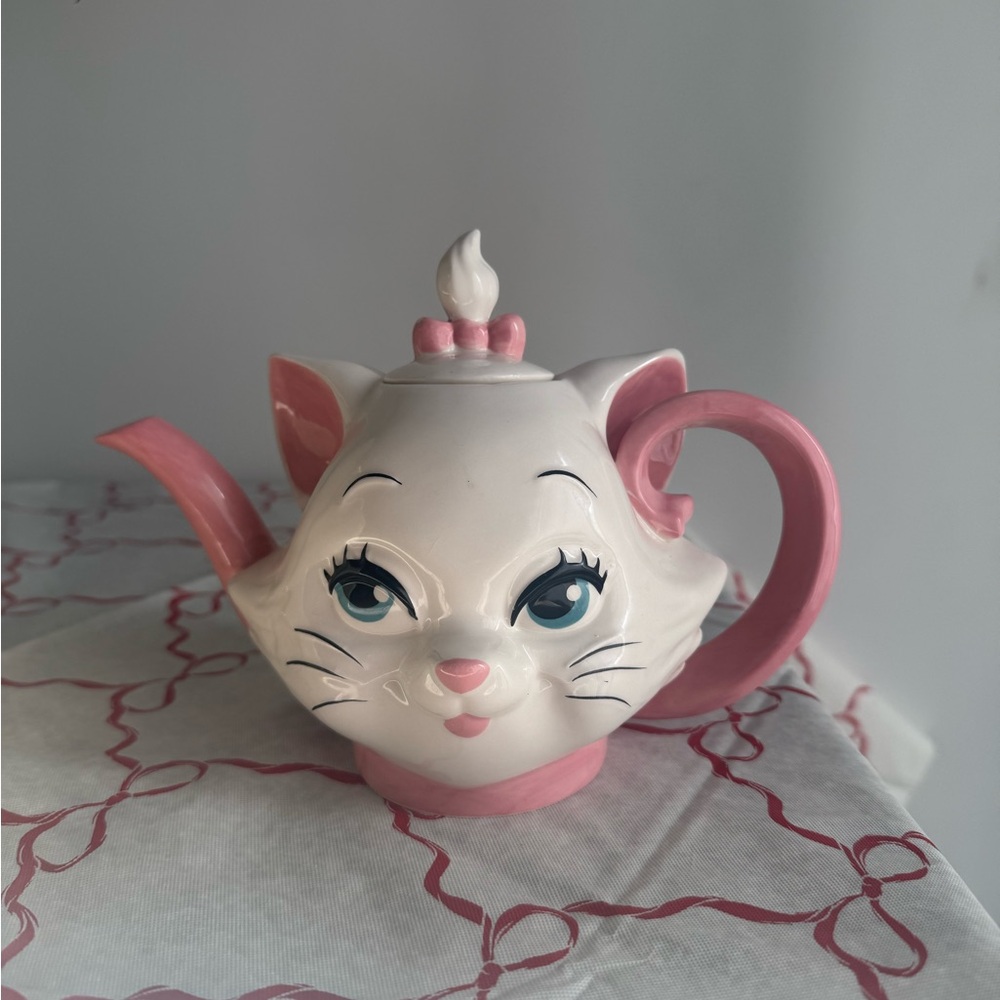 Disney Pink and White Porcelain Teapot Aristocat